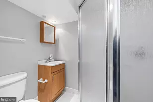 17736 Larchmont Terrace, Gaithersburg, MD 20877 - Photo 24