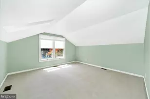 15623 Sycamore Ln, Rockville, MD 20853 - Photo 4