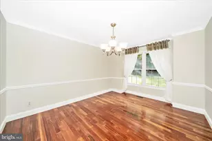 15623 Sycamore Ln, Rockville, MD 20853 - Photo 12