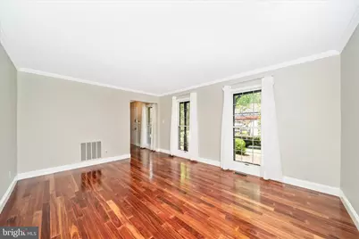 15623 Sycamore Lane, Rockville, MD 20853 - Photo 10
