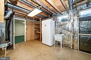 15623 Sycamore Ln, Rockville, MD 20853 - Photo 42