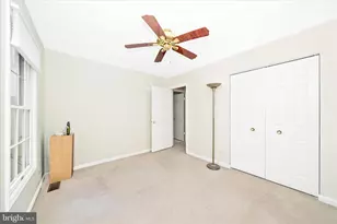 15623 Sycamore Ln, Rockville, MD 20853 - Photo 32