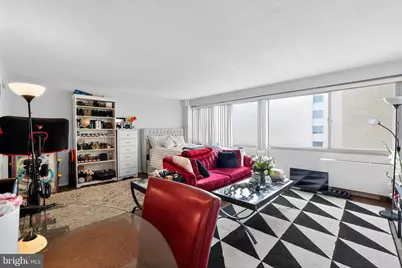 5500 Friendship Boulevard #1912N, Chevy Chase, MD 20815 - Photo 4