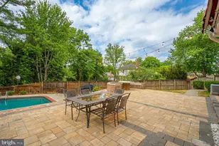 14900 Westbury Rd, Rockville, MD 20853 - Photo 96