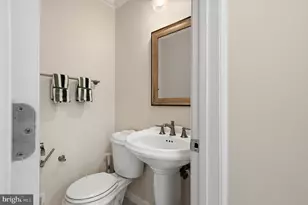 14900 Westbury Rd, Rockville, MD 20853 - Photo 28