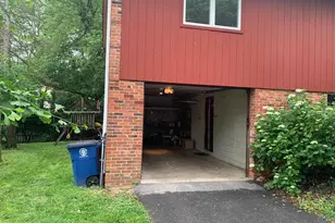 6327 Tone Ct, Bethesda, MD 20817 - Photo 38