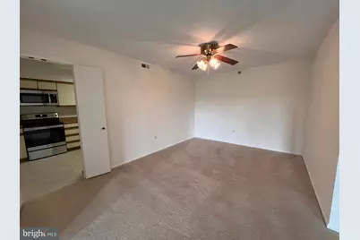 15100 Interlachen Drive #815, Silver Spring, MD 20906 - Photo 6