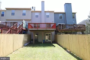 18365 Honeylocust Cir, Gaithersburg, MD 20879 - Photo 26