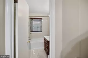 856 Azalea Dr, Rockville, MD 20850 - Photo 26