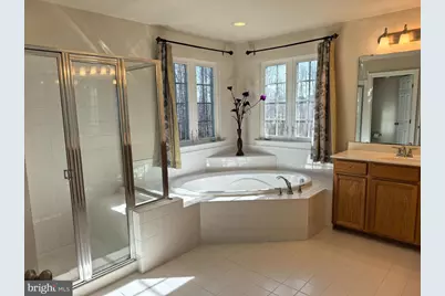 23018 Sycamore Farm Drive, Clarksburg, MD 20871 - Photo 24