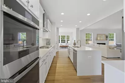 328 Ridge Road, Washington Grove, MD 20880 - Photo 12