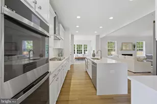 328 Ridge Rd, Washington Grove, MD 20880 - Photo 12