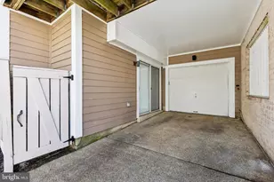 9814 Dockside Terrace, Montgomery Village, MD 20886 - Photo 26