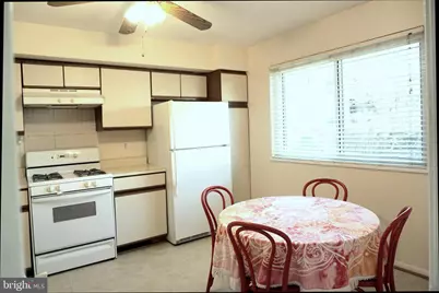 886 New Mark Esplanade, Rockville, MD 20850 - Photo 6