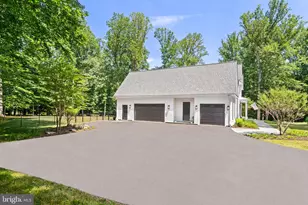 8512 Horseshoe Ln, Potomac, MD 20854 - Photo 44