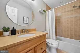 10706 Stoneyhill Dr, Silver Spring, MD 20901 - Photo 36