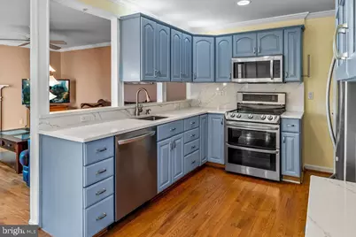 19355 Frenchton Place, Montgomery Village, MD 20879 - Photo 10