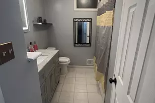 11321 College View Dr, Silver Spring, MD 20902 - Photo 12