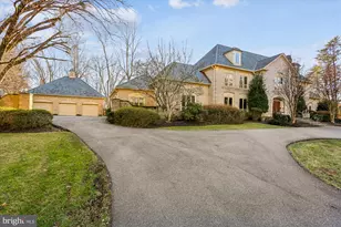 9939 Bentcross Dr, Potomac, MD 20854 - Photo 12