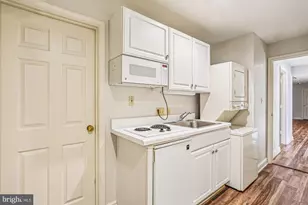 9939 Bentcross Dr, Potomac, MD 20854 - Photo 48