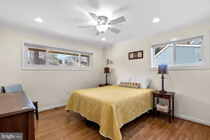819 Brice Rd, Rockville, MD 20852 - Photo 2