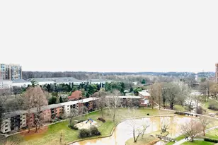 10401 Grosvenor Pl, Rockville, MD 20852 - Photo 10