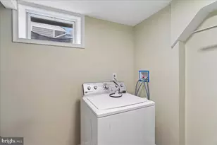 1405 Matthews Dr, Rockville, MD 20851 - Photo 28