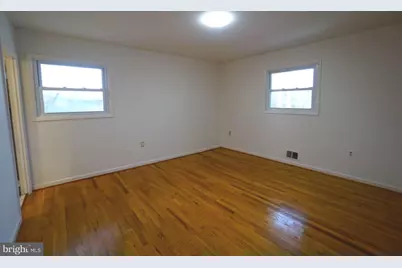 13911 Castaway Drive, Rockville, MD 20853 - Photo 12