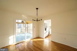 13911 Castaway Dr, Rockville, MD 20853 - Photo 6