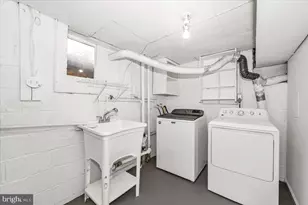 11852 Huggins Dr, Silver Spring, MD 20902 - Photo 36