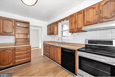 11852 Huggins Drive, Silver Spring, MD 20902 - Photo 12