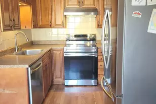 19360 Running Cedar Ct, Germantown, MD 20876 - Photo 2