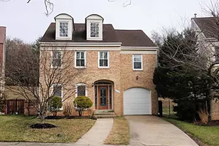 12103 Gatewater Dr, Potomac, MD 20854 - Photo 2