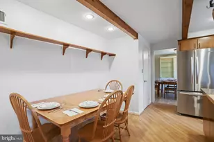 11209 Farmland Dr, Rockville, MD 20852 - Photo 10