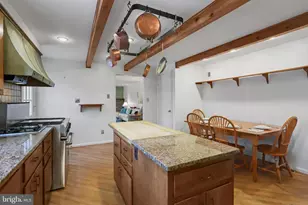 11209 Farmland Dr, Rockville, MD 20852 - Photo 8