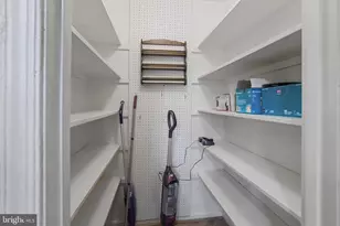 11209 Farmland Dr, Rockville, MD 20852 - Photo 12