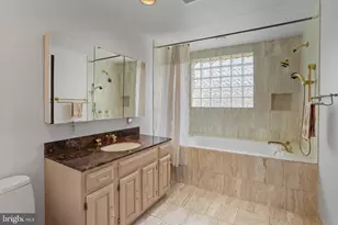 11209 Farmland Dr, Rockville, MD 20852 - Photo 42