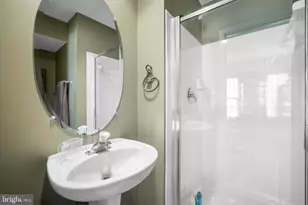 519 Casey Ln, Rockville, MD 20850 - Photo 34