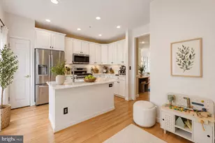 519 Casey Ln, Rockville, MD 20850 - Photo 8