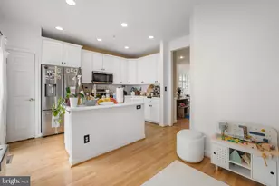 519 Casey Ln, Rockville, MD 20850 - Photo 12