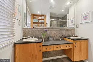 5805 Marbury, Bethesda, MD 20817 - Photo 50