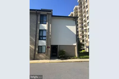 6 Monroe Street #6-301, Rockville, MD 20850 - Photo 1