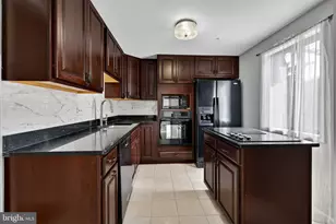 19505 Worsham Ct, Montgomery Village, MD 20886 - Photo 4