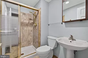 19505 Worsham Ct, Montgomery Village, MD 20886 - Photo 14