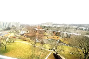 10201 Grosvenor Pl, Rockville, MD 20852 - Photo 6