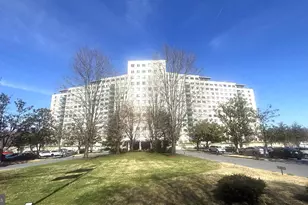 10201 Grosvenor Pl, Rockville, MD 20852 - Photo 1