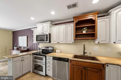 18702 Ginger Court, Germantown, MD 20874 - Photo 12