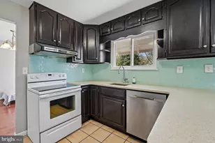 17720 Millcrest Dr, Rockville, MD 20855 - Photo 12