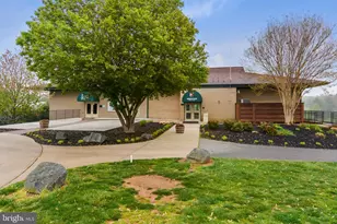 17720 Millcrest Dr, Rockville, MD 20855 - Photo 54