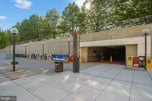 17720 Millcrest Dr, Rockville, MD 20855 - Photo 46